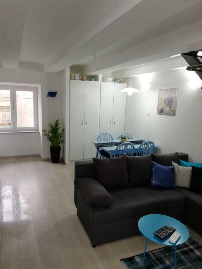 Apartment Vrbenka Vrbnik Εξωτερικό φωτογραφία